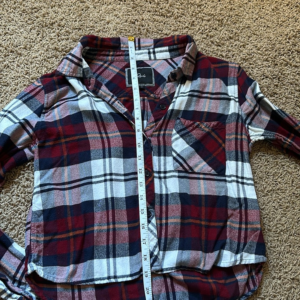 Rails Crop Top - Picture 6 of 7